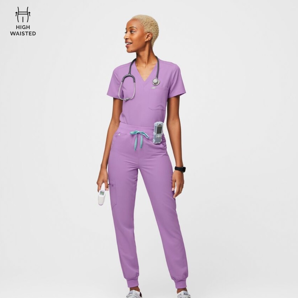 Lilac dawn Figs Set; never worn